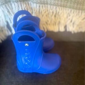 Croc rain boots (toddler 9c)